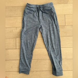 Vineyard Vines Boys’ Performance Joggers in Faded Indigo Heather (Size 7)